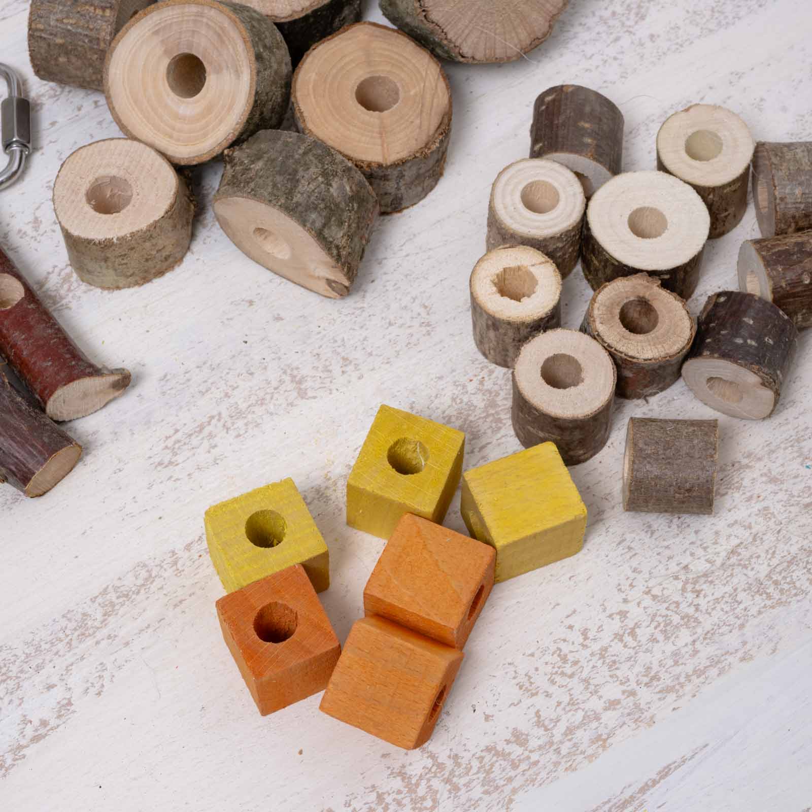 rico-s-futterkiste-bastelset-klein-spielzeug-f-r-sittiche-mit-sisalseil image 2