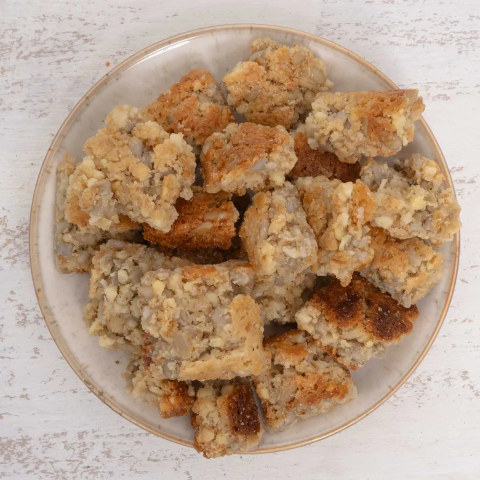 rico-s-futterkiste-snacks-m-sliw-rfel-vogelsnack-200-g-mandel-hafer image 1