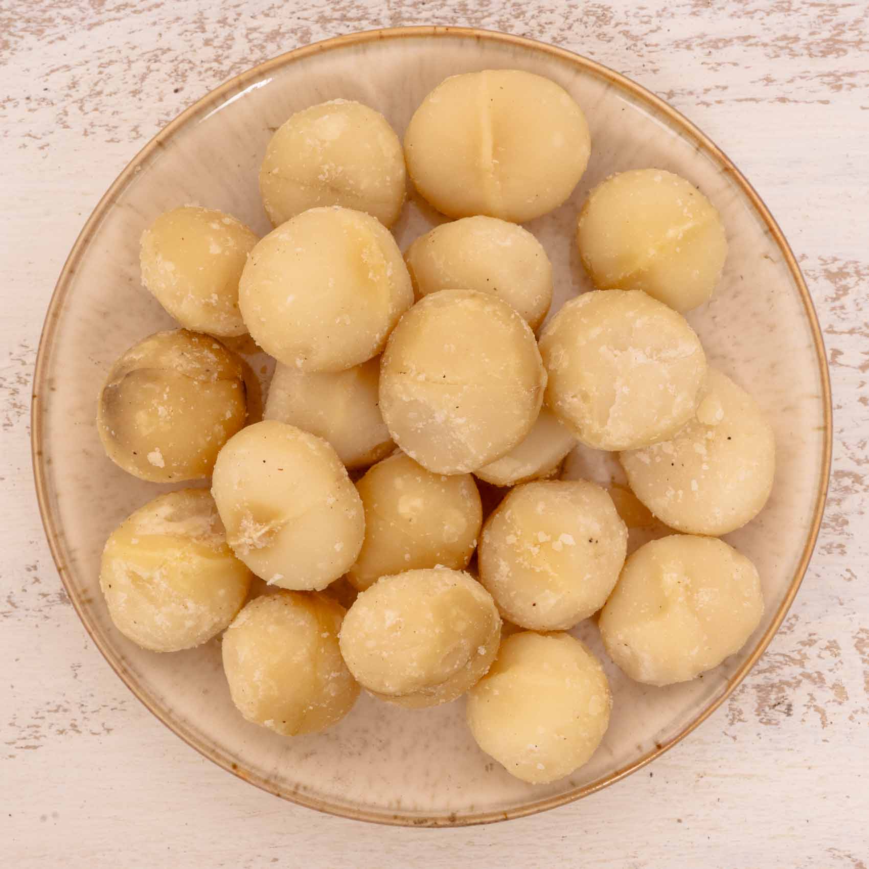 rico-s-futterkiste-macadamia-nusskerne-papageien-100-g image 1