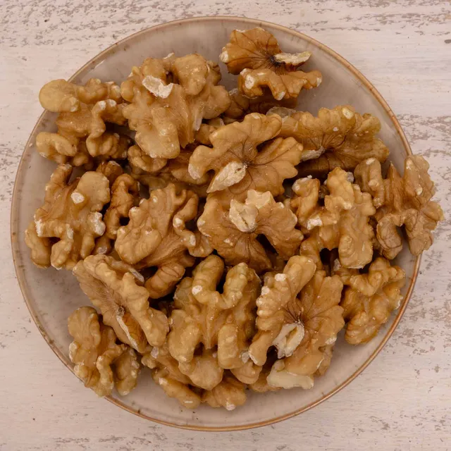 rico-s-futterkiste-n-sse-walnusskerne-vogelsnack-100-g-omega-3 image 1