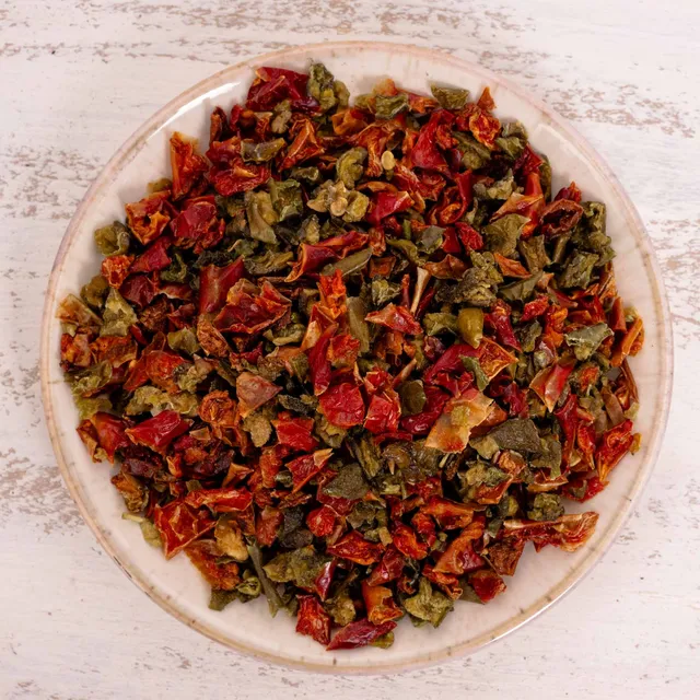 rico-s-futterkiste-paprika-rot-gr-n-vogelfutter-80-g-vitaminreich image 1
