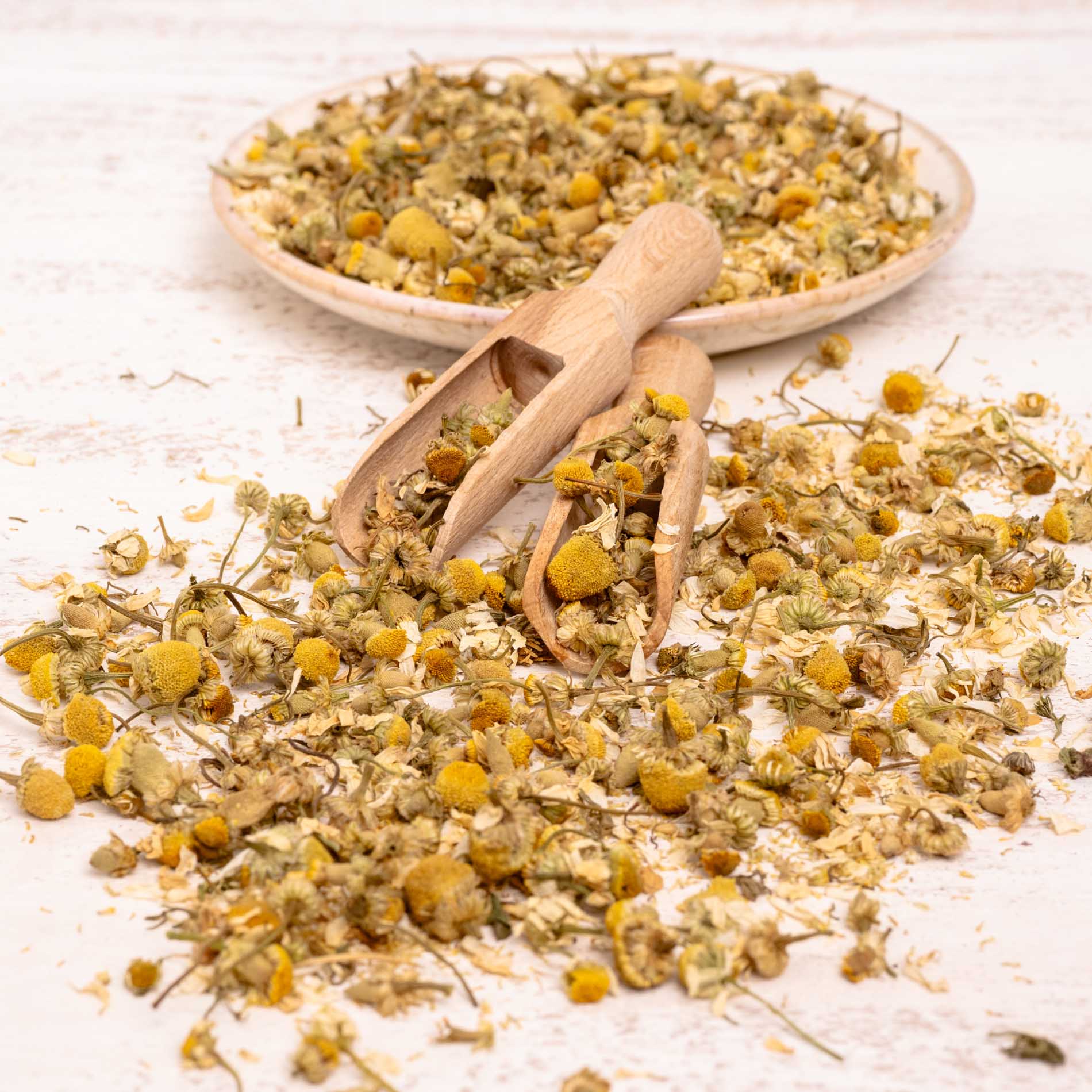 rico-s-futterkiste-beeren-kr-uter-kamillebl-ten-vogelfutter-25-g image 2