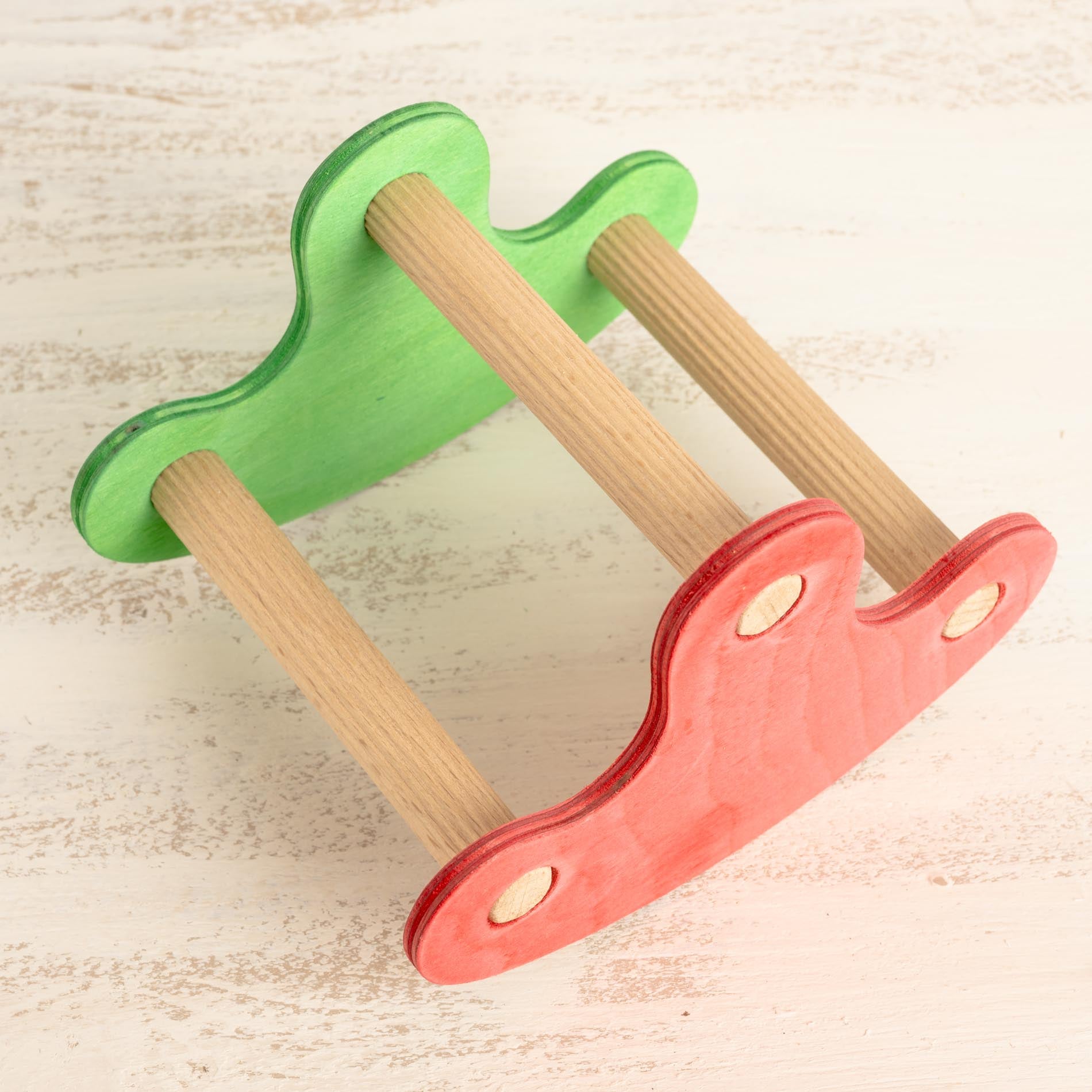 rico-s-futterkiste-schaukel-wippe-sittichspielzeug-bunt-15-cm image 2
