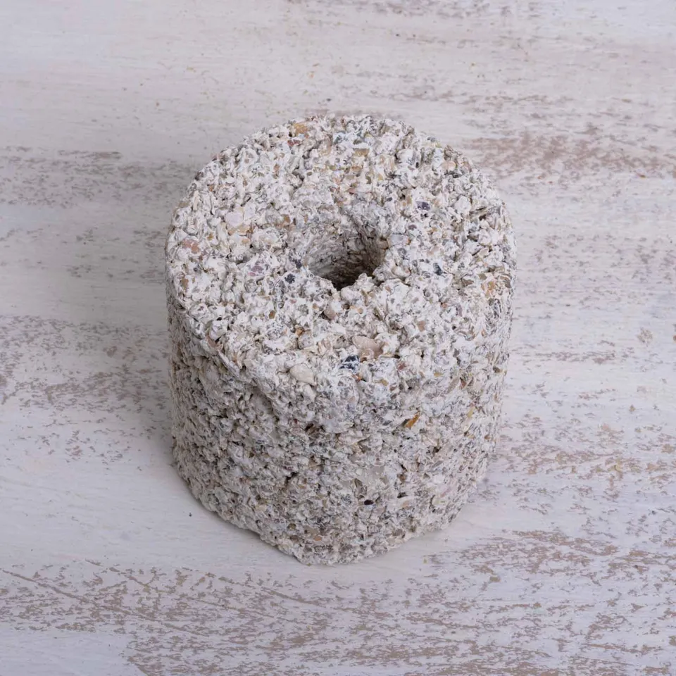 witte-molen-mineralblock-gro-papageien-mineralstein-grob image 1