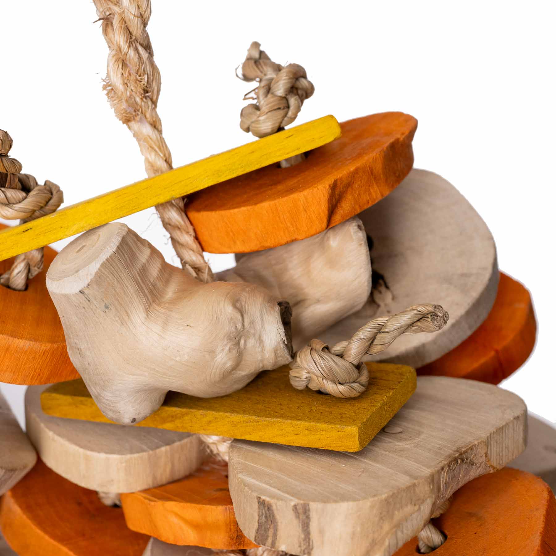 rico-s-futterkiste-wild-wood-medium-papageienspielzeug-naturholz image 4