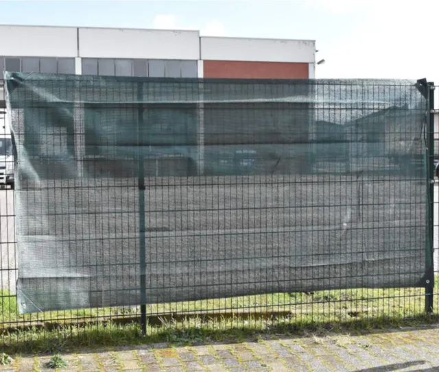 klasebo-bauzaunnetz-1-80x3-45m-gr-n-sichtschutz-150g-zaunnetz image 1