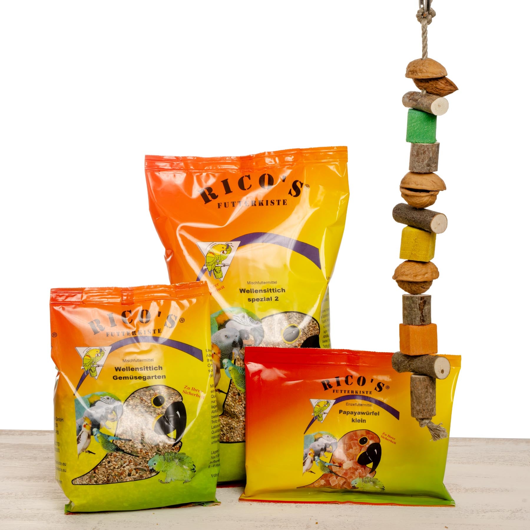 rico-s-futterkiste-starter-kit-wellensittich-futter-spielzeug image 1