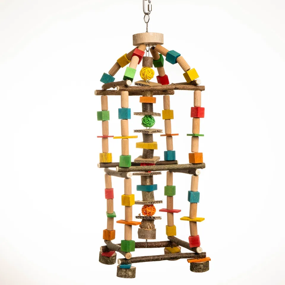 rico-s-futterkiste-knabber-tower-turm-papageienspielzeug-holz-50-cm image 1